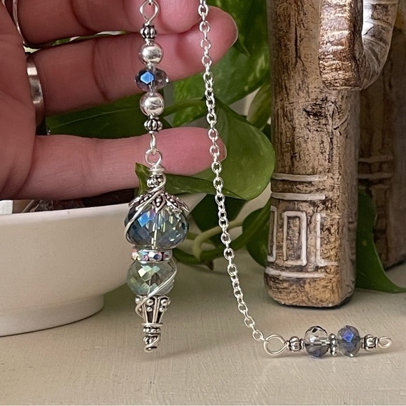 NWOT Handcrafted Faceted Dowsing Pendulum, Sun Catcher - Picture 6 of 10